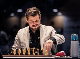 Magnus Carlsen enters as the favorite to defend both of his titles at the 2021 World Rapid and Blitz Championship. (Image: Eric Rosen/ChessBase)