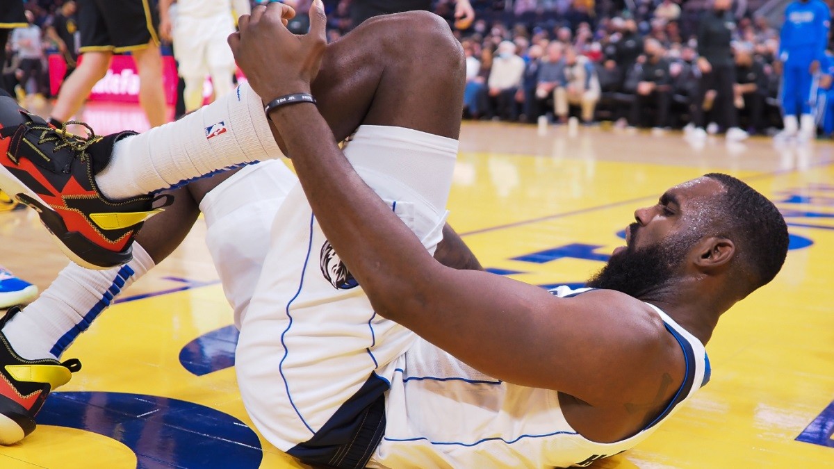 Tim Hardaway Jr Dallas Mavericks Mavs foot broken injury