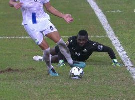 Cote d'Ivoire keeper Sangare made an error which proved decisive for the outcome of the match. (Image: ESPN)