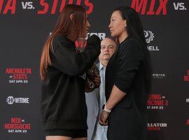 Cris Cyborg (left) will defend her Bellator featherweight title against Arlene Blencowe (right) on Saturday in a rematch of their 2020 fight. (Image: Bellator MMA)