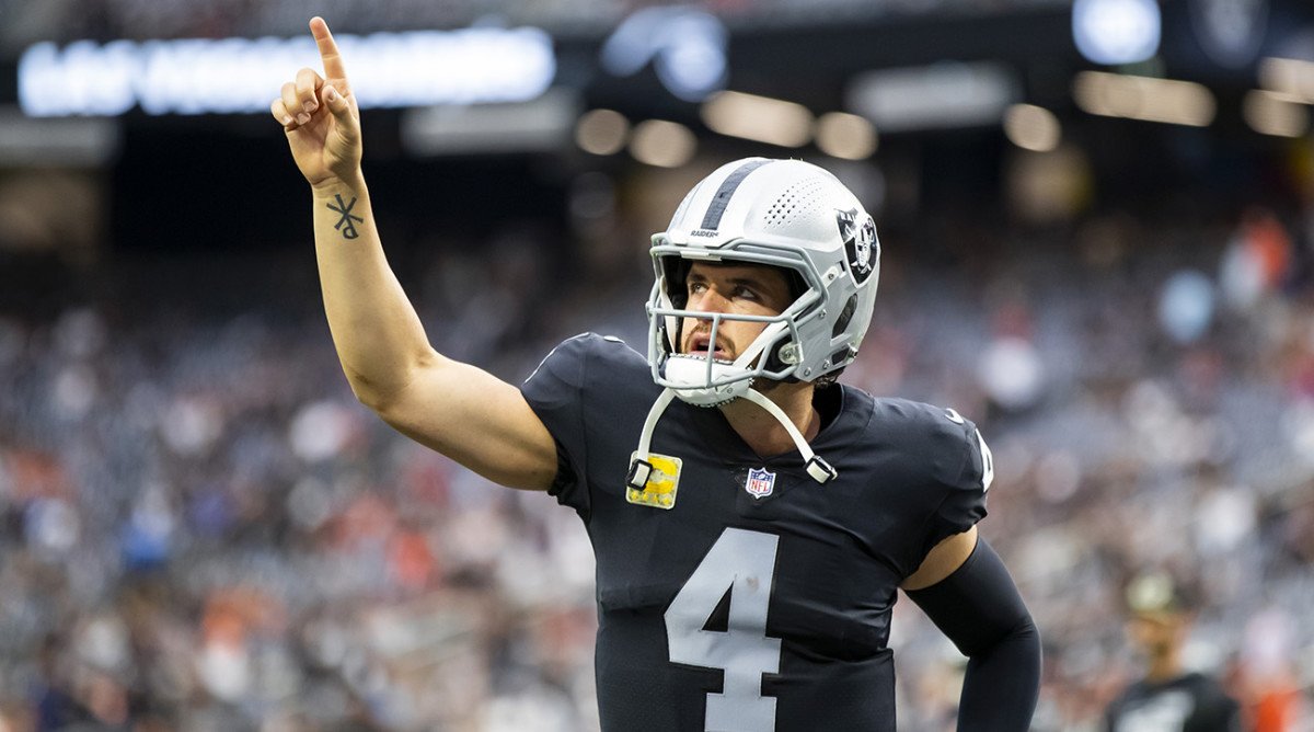 Derek Carr Las Vegas Raiders quarterback contract extension