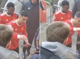 Cristiano Ronaldo was filmed smashing a fan's phone after Manchester United's defeat to Everton on Saturday. (Image: mirror.co.uk)
