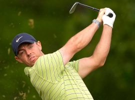 Rory McIlroy is now the favorite at the 2022 PGA Championship after shooting a 65 in the first round to take the early lead. (Image: Matt York/AP)