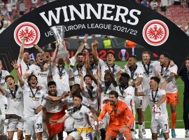 Eintracht Frankfurt beat the odds to win the Europa League in 2022. (Image: Twitter/cbssportsgolazo)