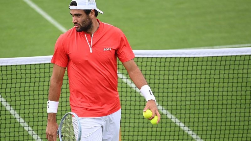 Matteo Berrettini withdrew from Wimbledon before his first-round match after testing positive for COVID-19. (Image: Neil Hall/EPA)