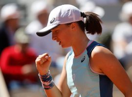 Iga Swiatek enters the French Open semifinals as a heavy favorite to take her second title at the clay-court Grand Slam. (Image: Jean-Francois Badias/AP)