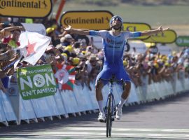 Michael Matthews (BikeExchange-Jayco) secures his first stage win in five years at the Tour de France with a victory in Stage 14 Mende. (Image: Reuters)
