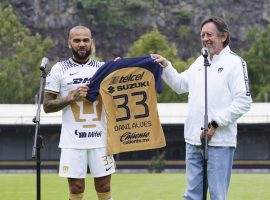 Dani Alves still feels at the top of his strength and hopes to be part of Brazil's squad for the World Cup in Qatar. (Image: twitter/pumasmx)